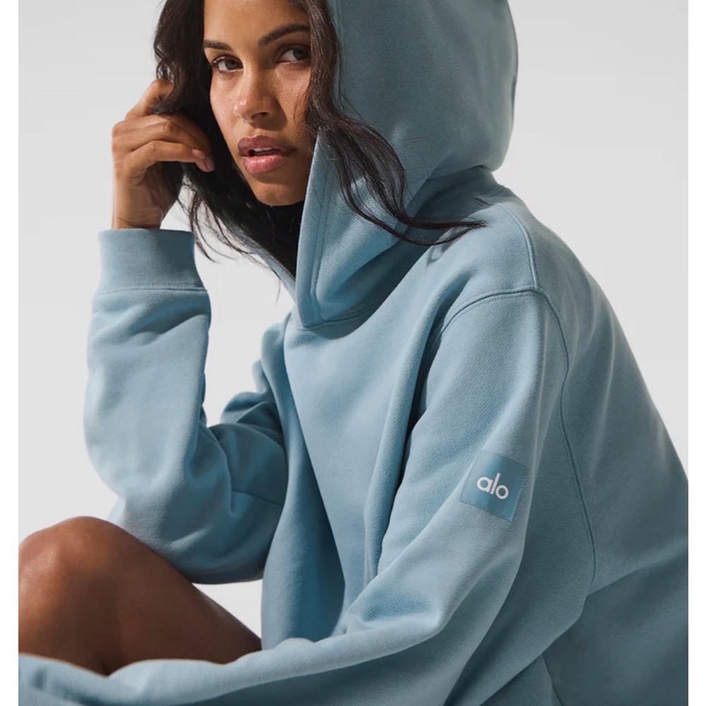 ALO Yoga celestial Blue Pullover Hoodie - see photos for stain on pocket